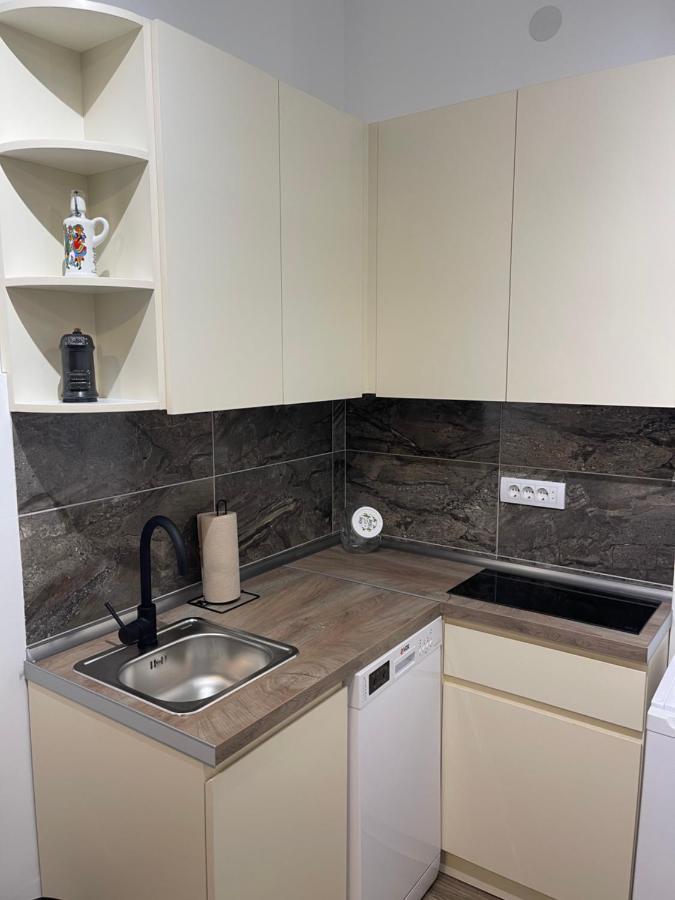 Enjoyment Apartment Ni Esterno foto